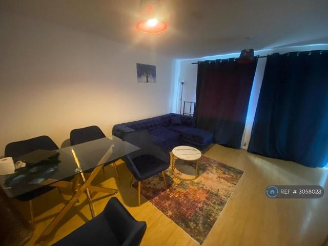 House for rent in West Beckton, Greater London