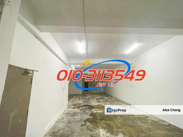 Shop for rent in Kajang, Langat