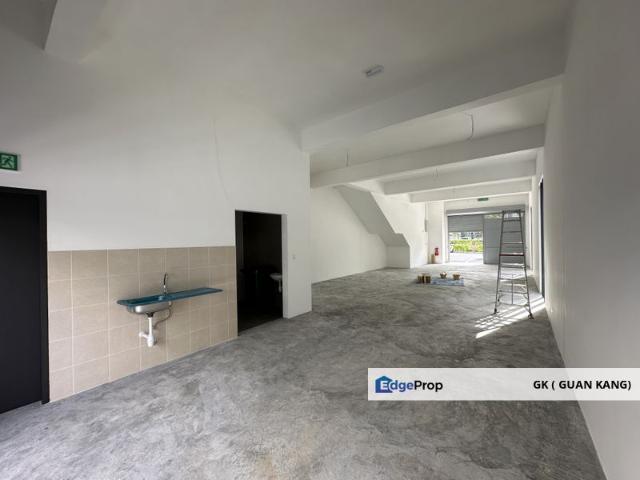 Shop for rent in Kajang, Langat