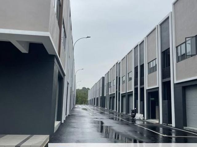 Shop for rent in Kajang, Langat