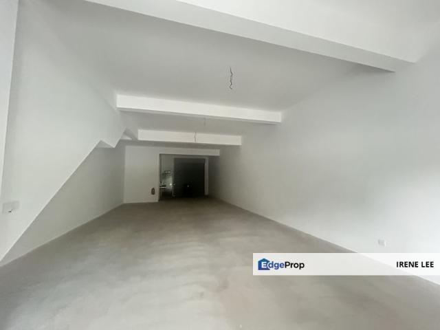 Shop for rent in Kajang, Langat