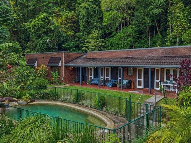 House for sale in Redlynch, Queensland