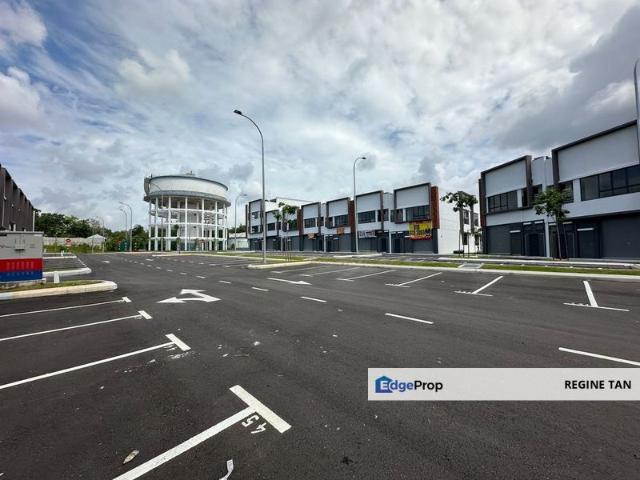 Shop for rent in Kajang, Langat
