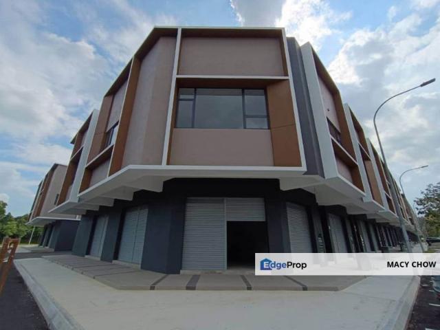 Shop for rent in Kajang, Langat