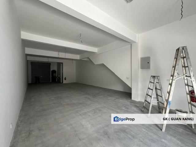 Shop for rent in Kajang, Langat