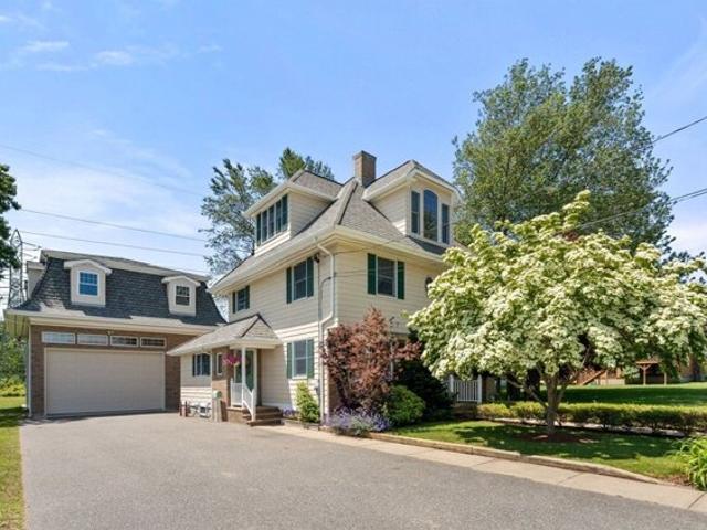 House for sale in Swansea