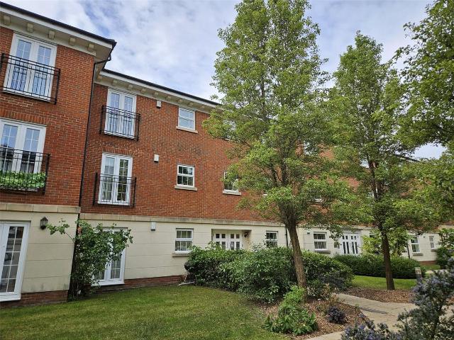 Apartment for rent in Enborne, West Berkshire