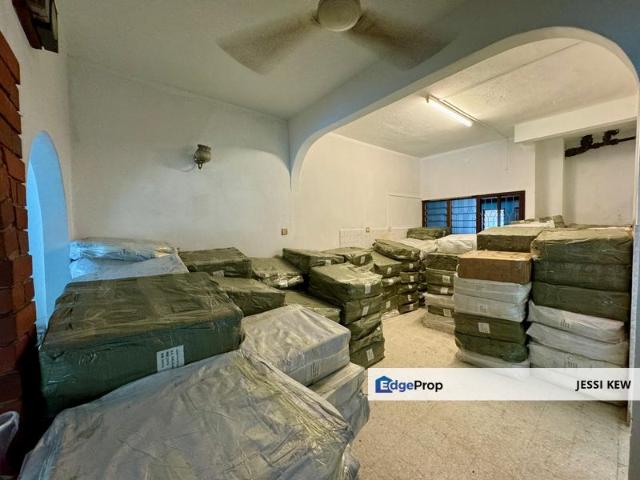 House for sale in Country Heights Damansara, Kuala Lumpur