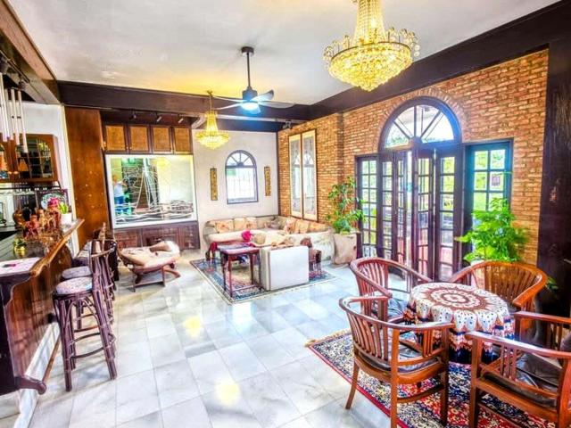 Detached House for sale