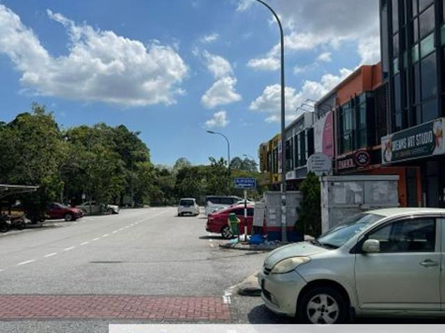 Shop for sale in Alam Impian, Selangor