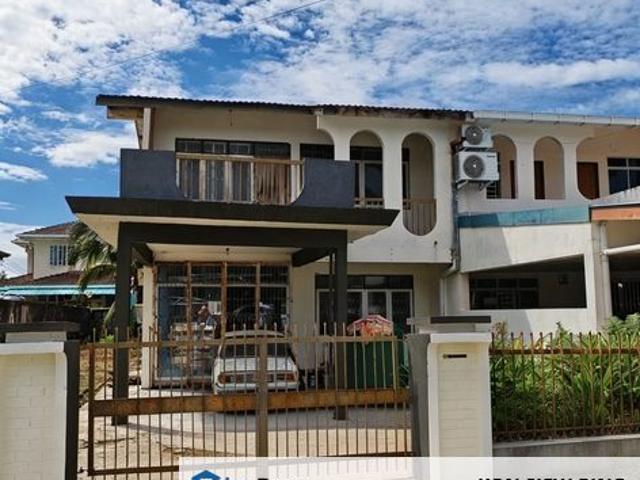 House for sale in Kuching