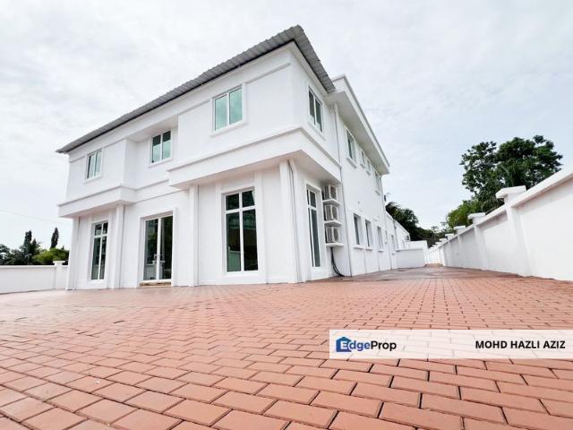House for sale in Country Heights Damansara, Kuala Lumpur