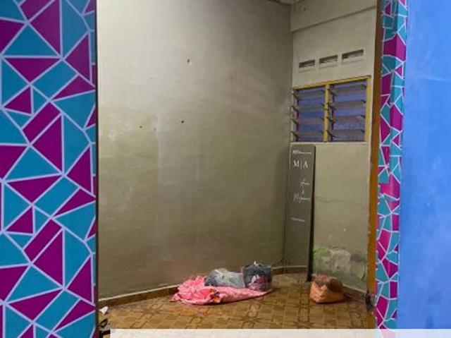 House for sale in Malaka