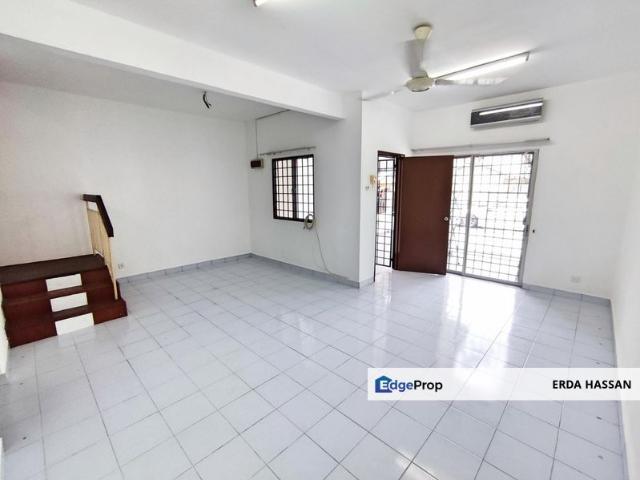 House for sale in Petaling, Subang Jaya