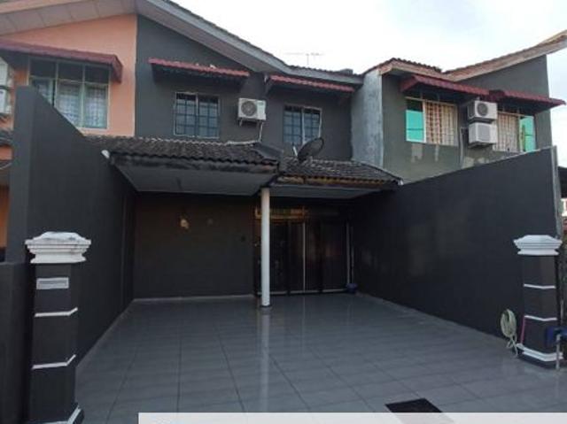 House for sale in Malaka