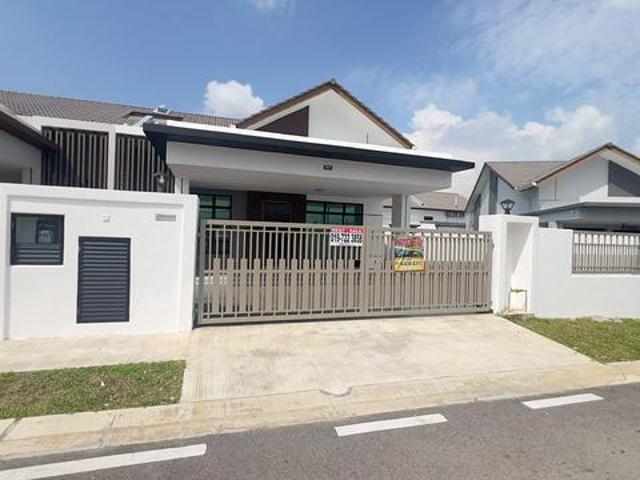 Residential House for rent in Kulai