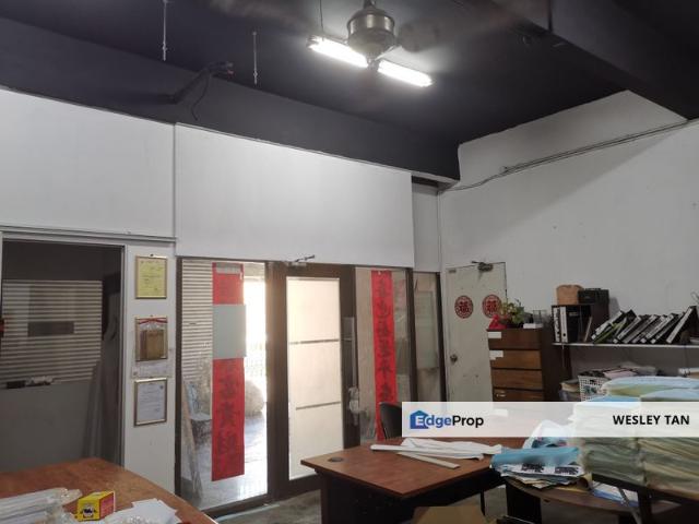 Warehouse for rent in Malaka