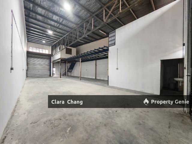 Warehouse for rent in Taman Daya, Tebrau