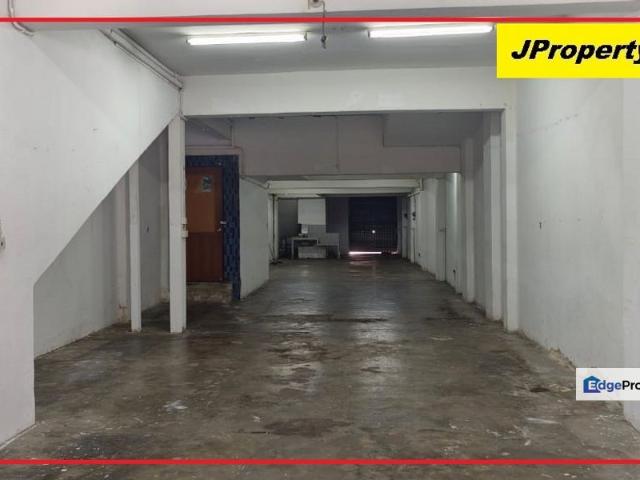 Shop for rent in Langat, Selangor