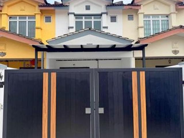 Terraced House for sale in Ulu Tiram, Johor