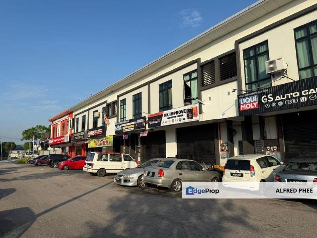 Shop for sale in Pulai, Bukit Ledang