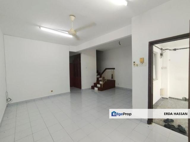 House for sale in Petaling, Subang Jaya