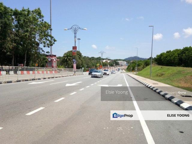 Shop for sale in Malaka