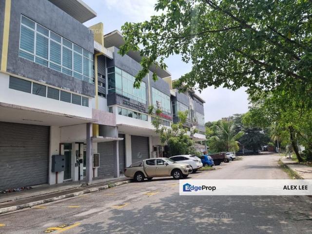 Warehouse for rent in Alam Impian, Selangor