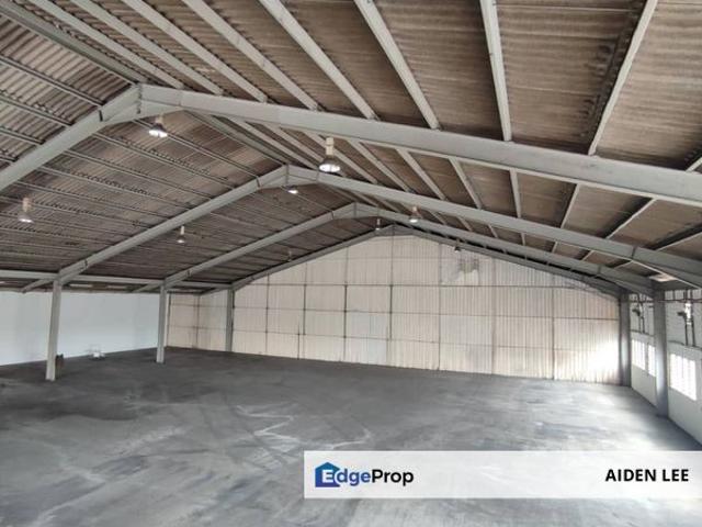 Warehouse for rent in Seksyen 32, Shah Alam