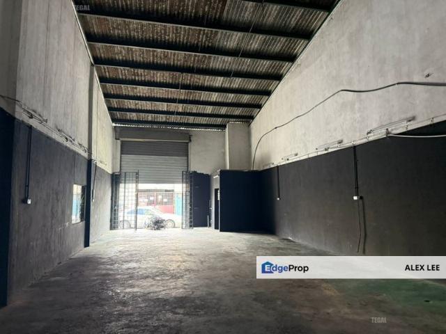 Warehouse for rent in Alam Impian, Selangor