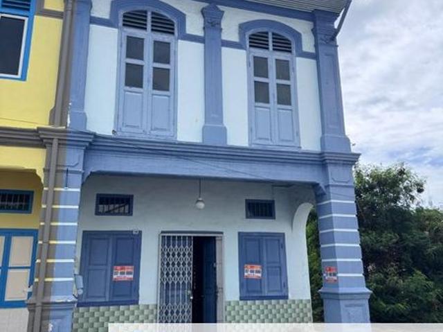 Shop for rent in Malaka
