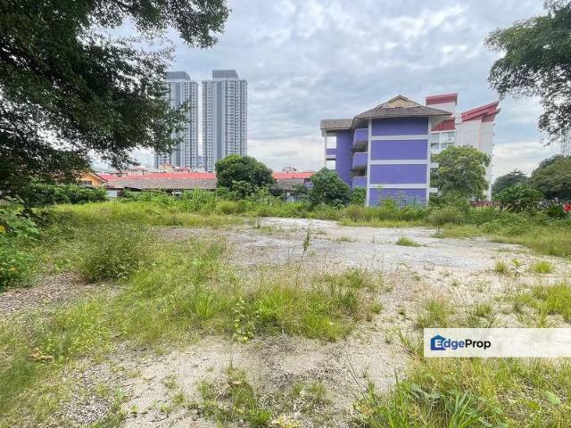 Shop for rent in Country Heights Damansara, Kuala Lumpur