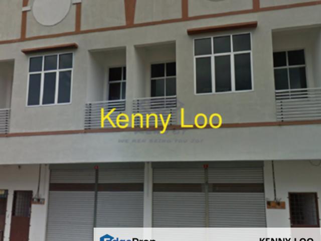 Shop for sale in Bandar Triang, Bera