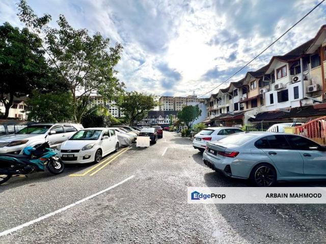 House for sale in Country Heights Damansara, Kuala Lumpur