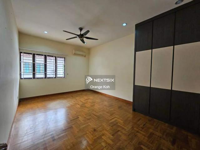 Shop for sale in Johor