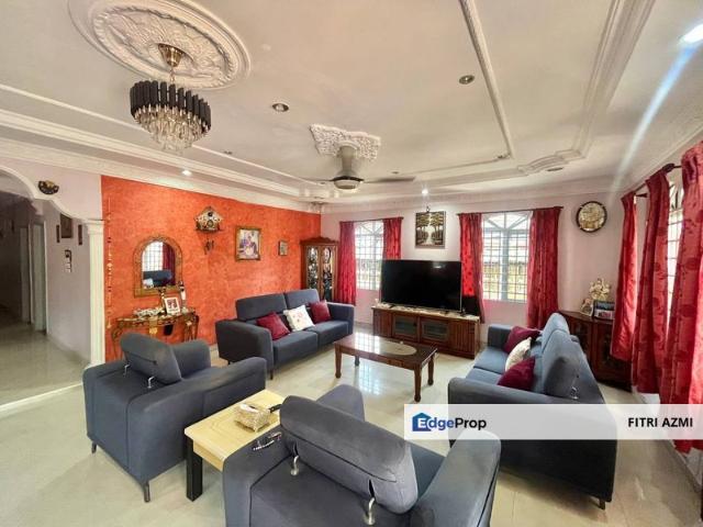 House for sale in Country Heights Damansara, Kuala Lumpur