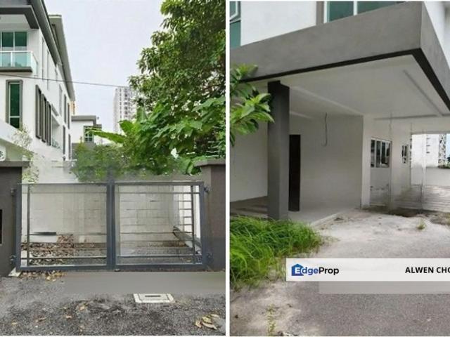 House for sale in Bukit Dumbar