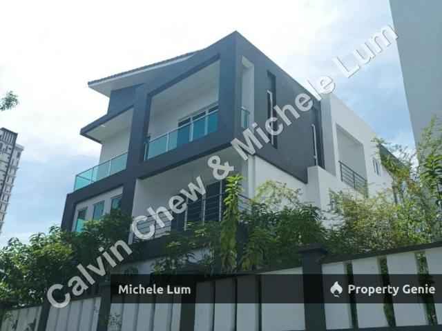 Bungalow for rent in Georgetown, Penang