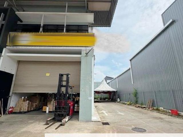 Warehouse for rent in Ulu Tiram, Johor