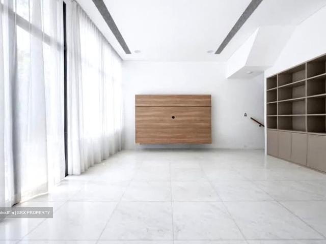 Condominium for rent in Holland