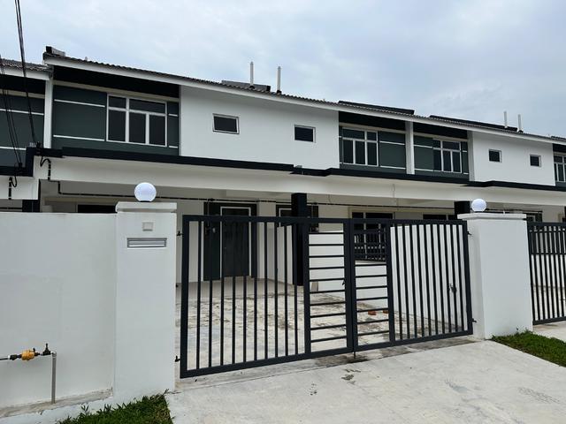 Terraced House for sale in Ulu Tiram, Johor