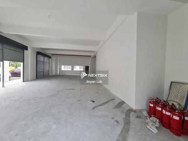 Shop for rent in Bukit Ledang, Johor