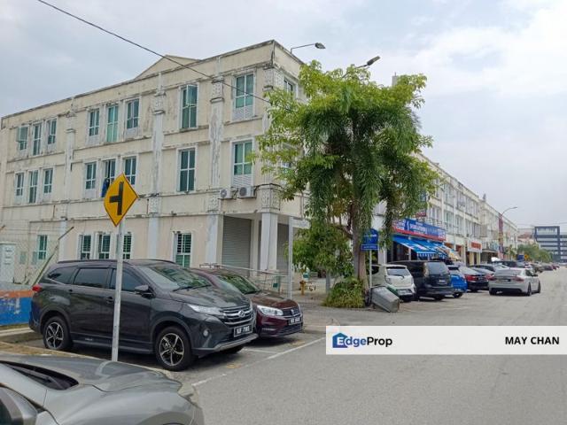 Shop for sale in Kajang, Langat