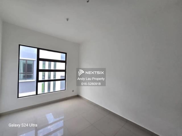 Shop for sale in Bukit Ledang, Johor
