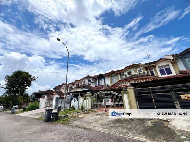 House for sale in Pulai, Bukit Ledang