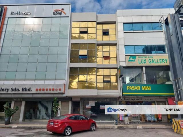 Shop for rent in Country Heights Damansara, Kuala Lumpur