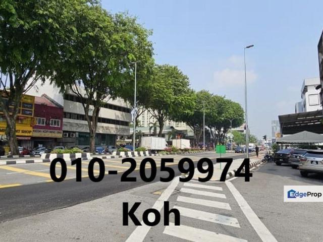 Shop for rent in Country Heights Damansara, Kuala Lumpur