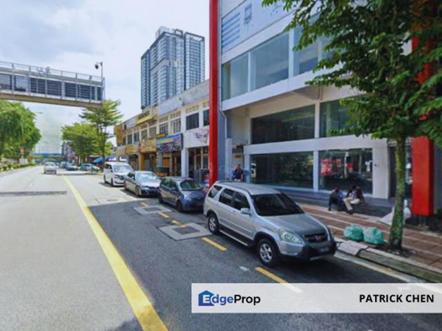 Shop for rent in Country Heights Damansara, Kuala Lumpur