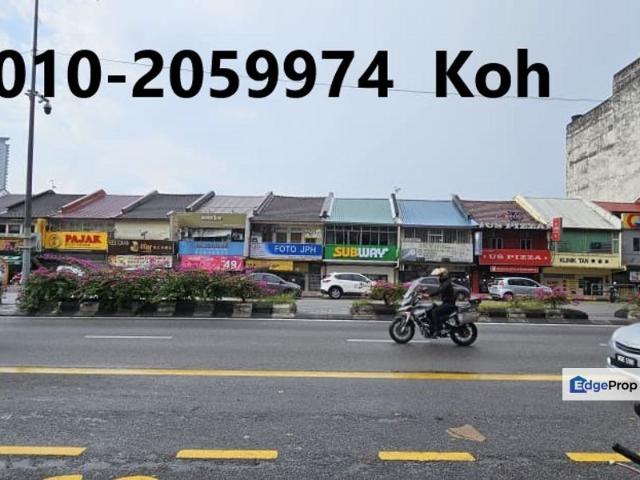 Shop for rent in Country Heights Damansara, Kuala Lumpur