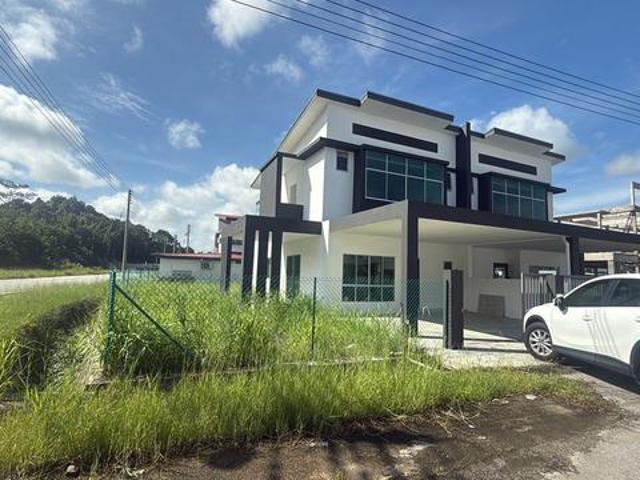 Residential House for sale in Sibu Laut